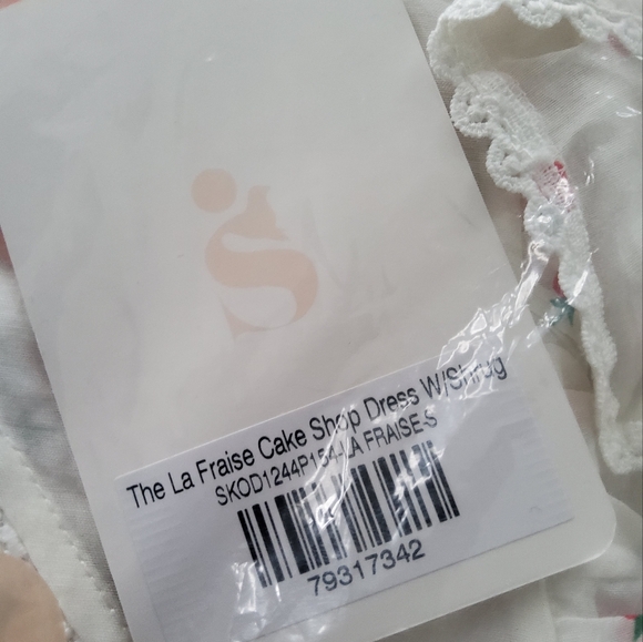 Selkie La Fraise Cake Shop Dress W/Shrug - Picture 8 of 16